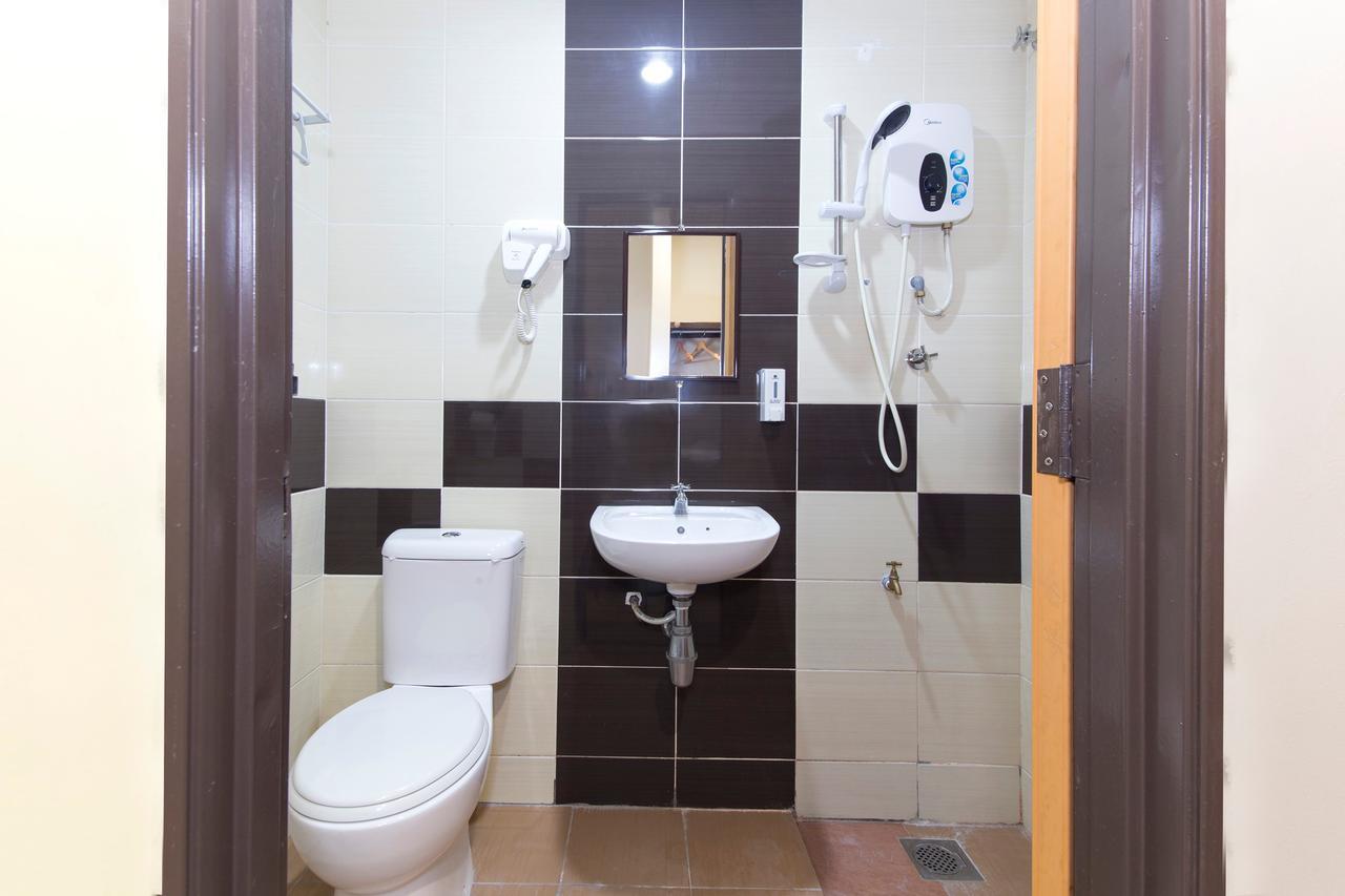 Hotel Raja Bot Куала-Лумпур Экстерьер фото